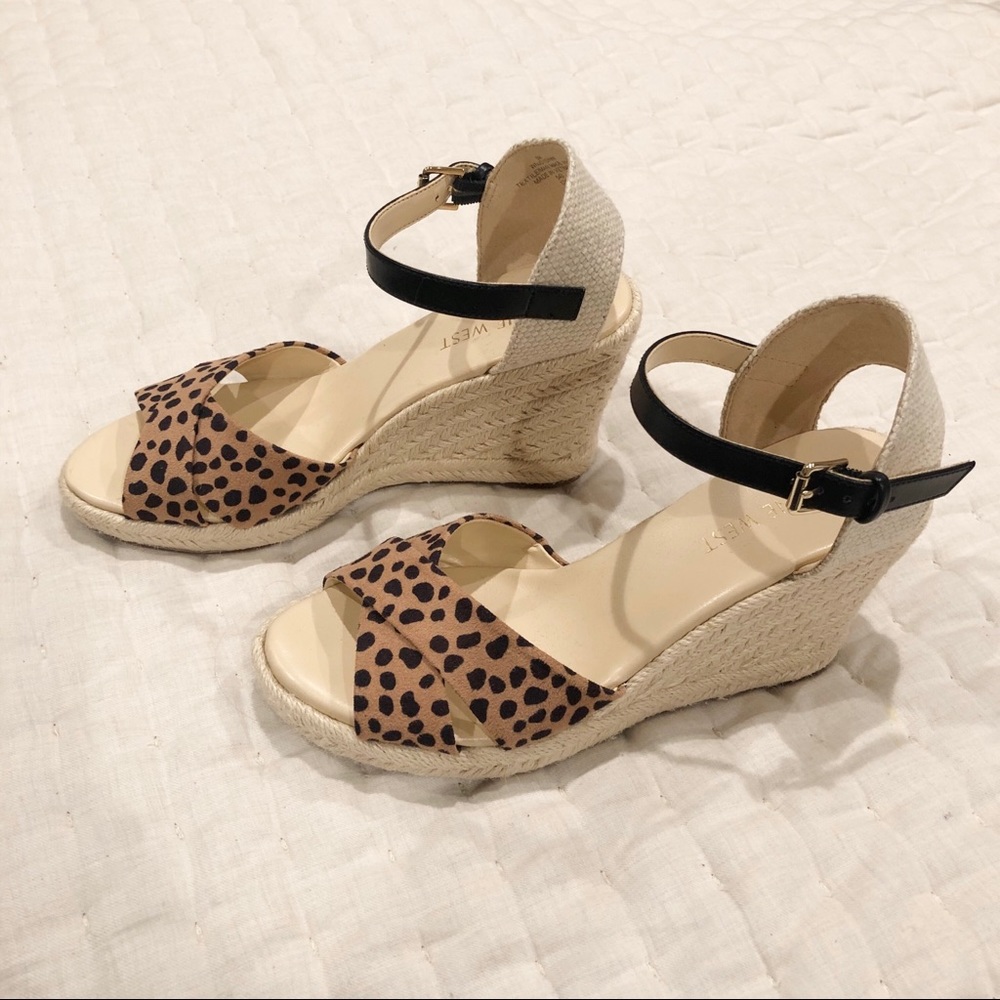 Nine West Wedge Sandals Size 6